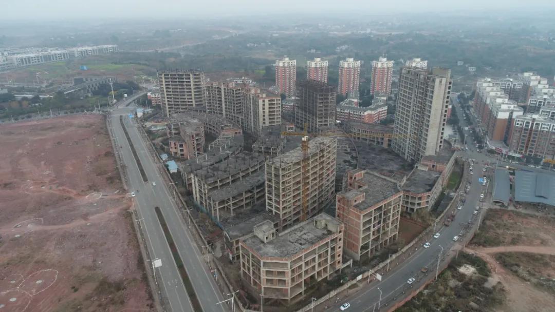 四川成阿新城烂尾九年之殇：购房农民施工企业面临血本无归