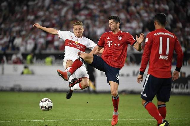 苏亚雷斯和莱万fifa能力值pk,苏亚雷斯和莱万哪个强