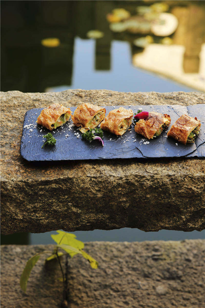 佛家戒荤含素菜吗,佛家说的戒荤戒哪些东西