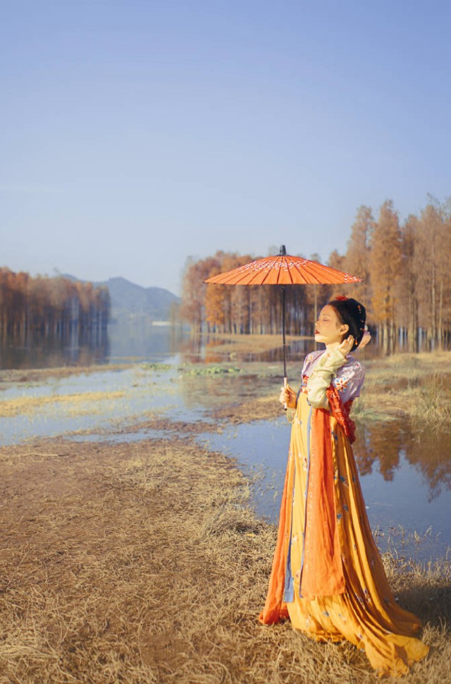 七绝二首春韵,七绝云淡天高好句子