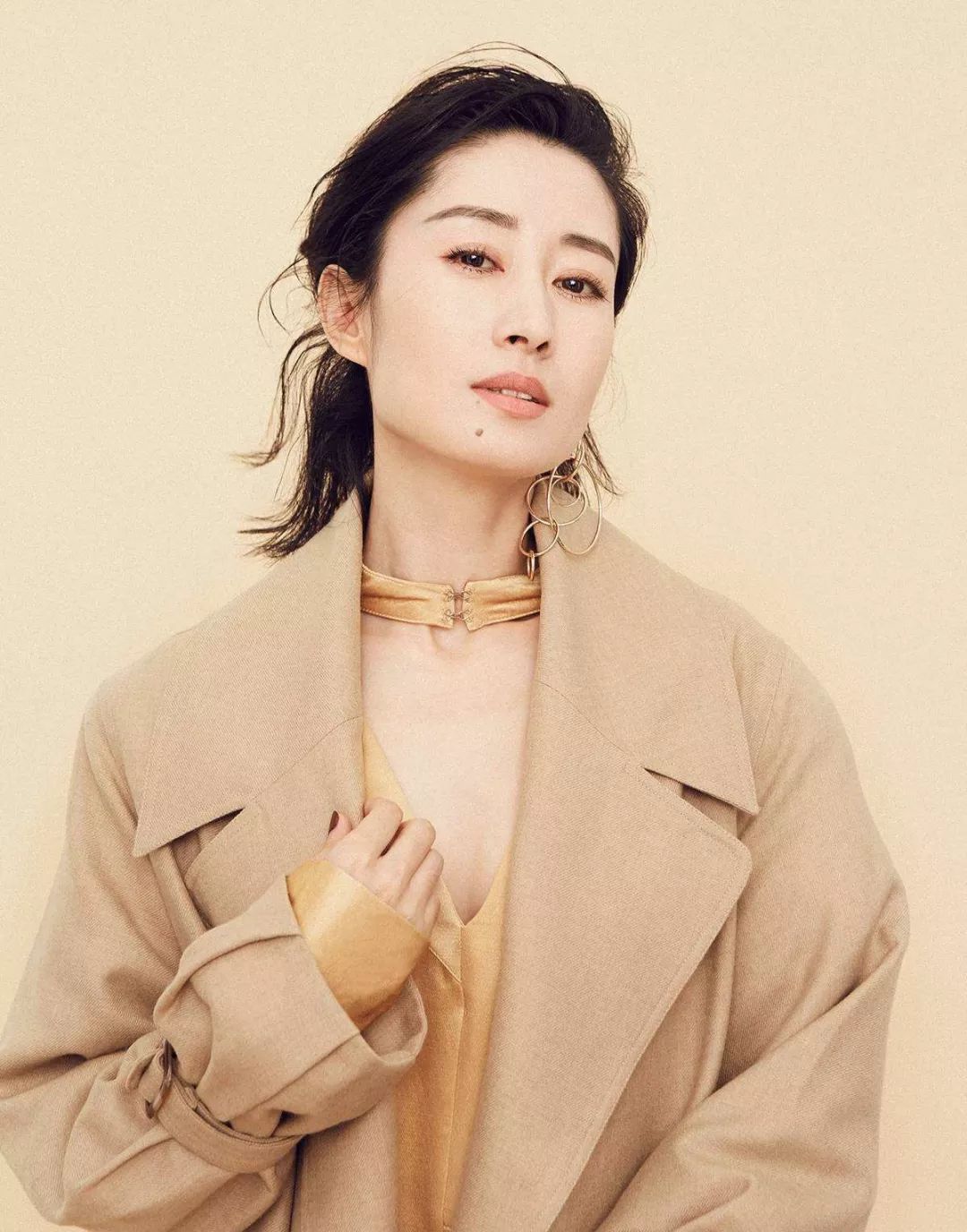 日本52岁单身阿姨选美夺冠,52岁日本主妇荣获选美冠军