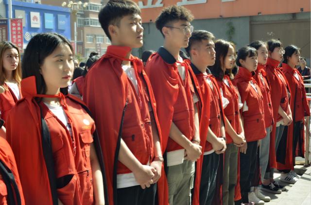 善行一百公益活动徽标,圆梦六一慈善暖心图片