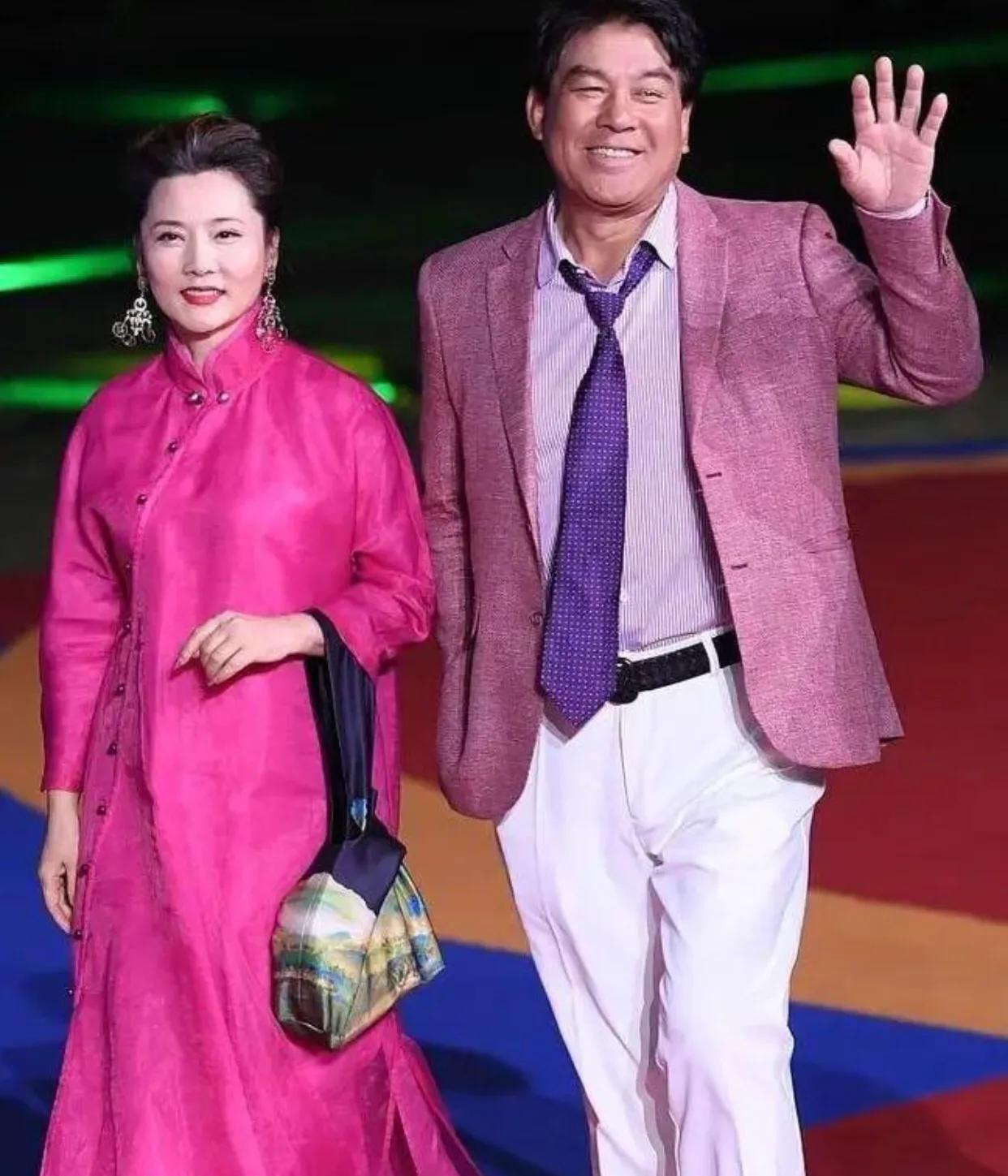 明星整容和不整容老去有什么区别,自然老去和整容明星的对比