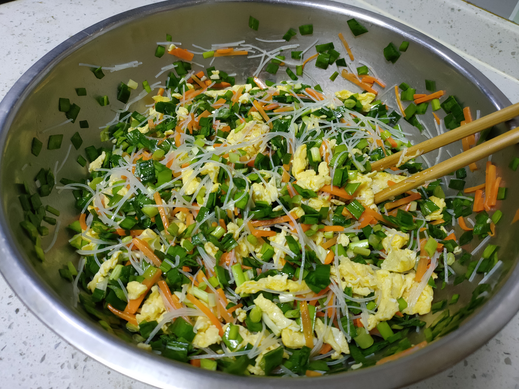 家常馅饼的做法怎么和面软,馅饼和面怎么做才松软好吃