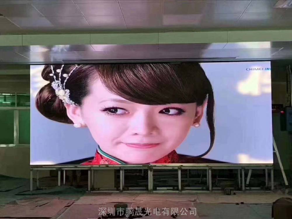 室内p2.5全彩高清显示屏价格,室内p2全彩led显示屏现场实拍