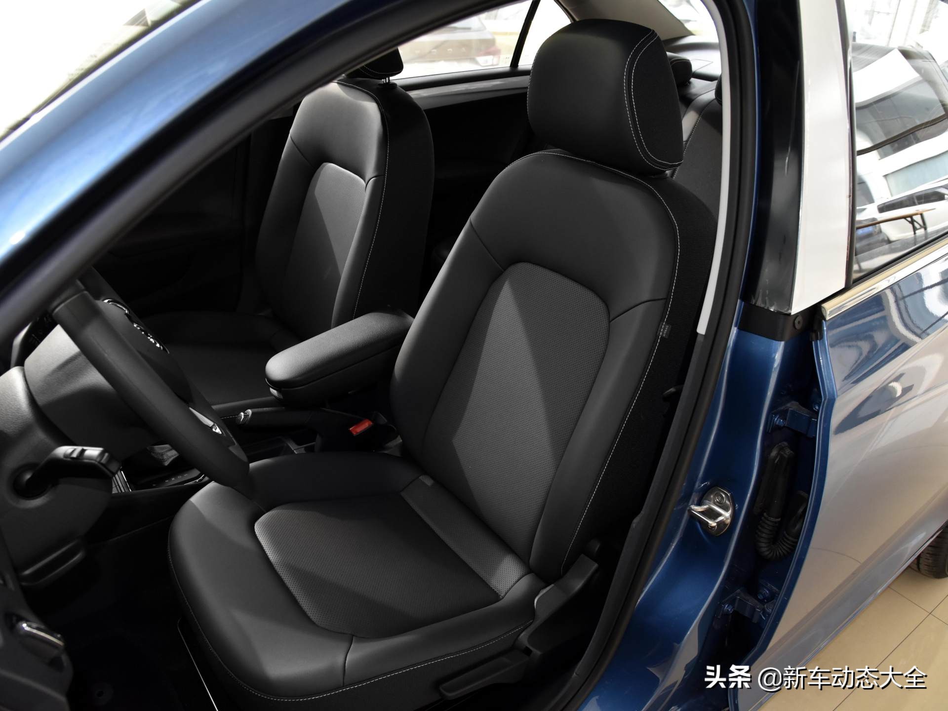 合资家用经济实惠车自动挡,2022款昕锐自动挡