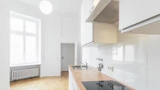 买房买毛坯好还是精装修好,购房买现房还是期房好呢