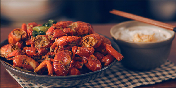 半夜吃夜宵怎么不长胖,白天不吃晚上吃宵夜会长胖吗