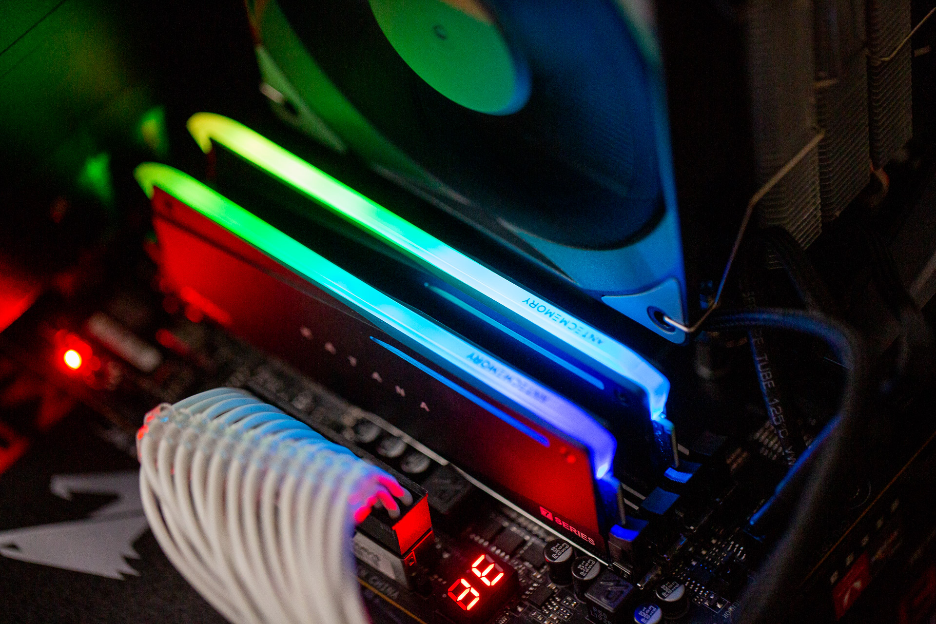 b550主板能发挥5900x性能吗,b550主板支持5800x3d吗