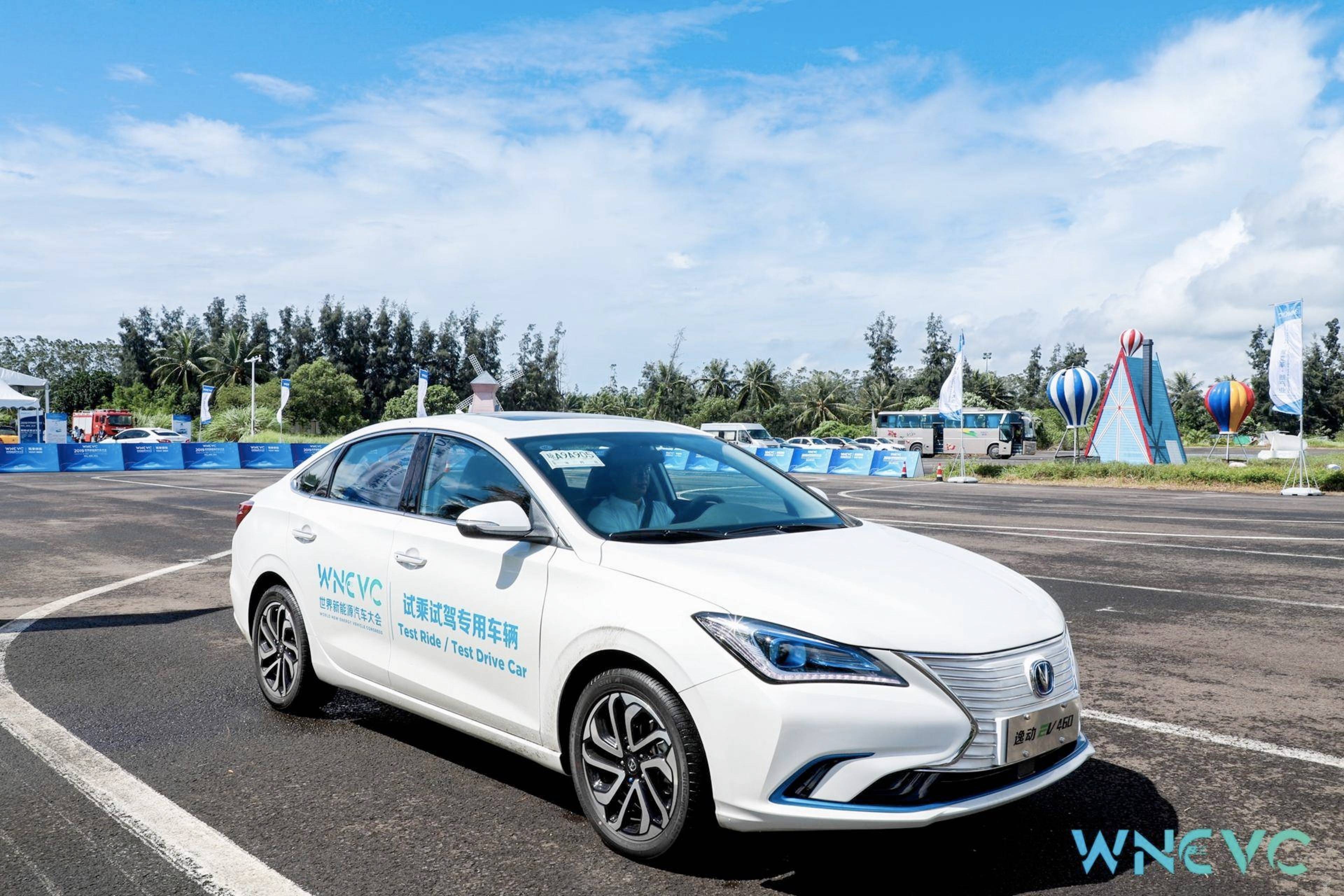 试驾逸动ev460,长安逸动新能源ev460沉浸式体验