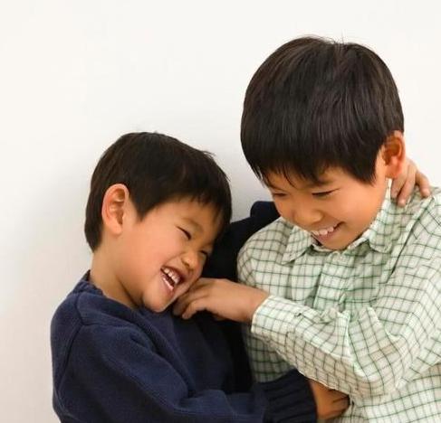 无臂高考少年彭超,无臂少年彭超