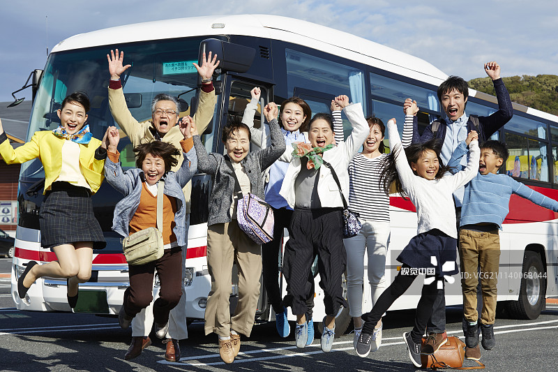 ota大佬们不断向线下渗透,ota的新思路