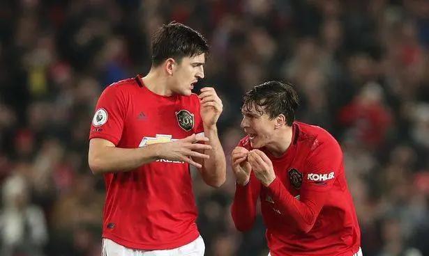 马奎尔林德洛夫搭档,林德洛夫和马奎尔比赛