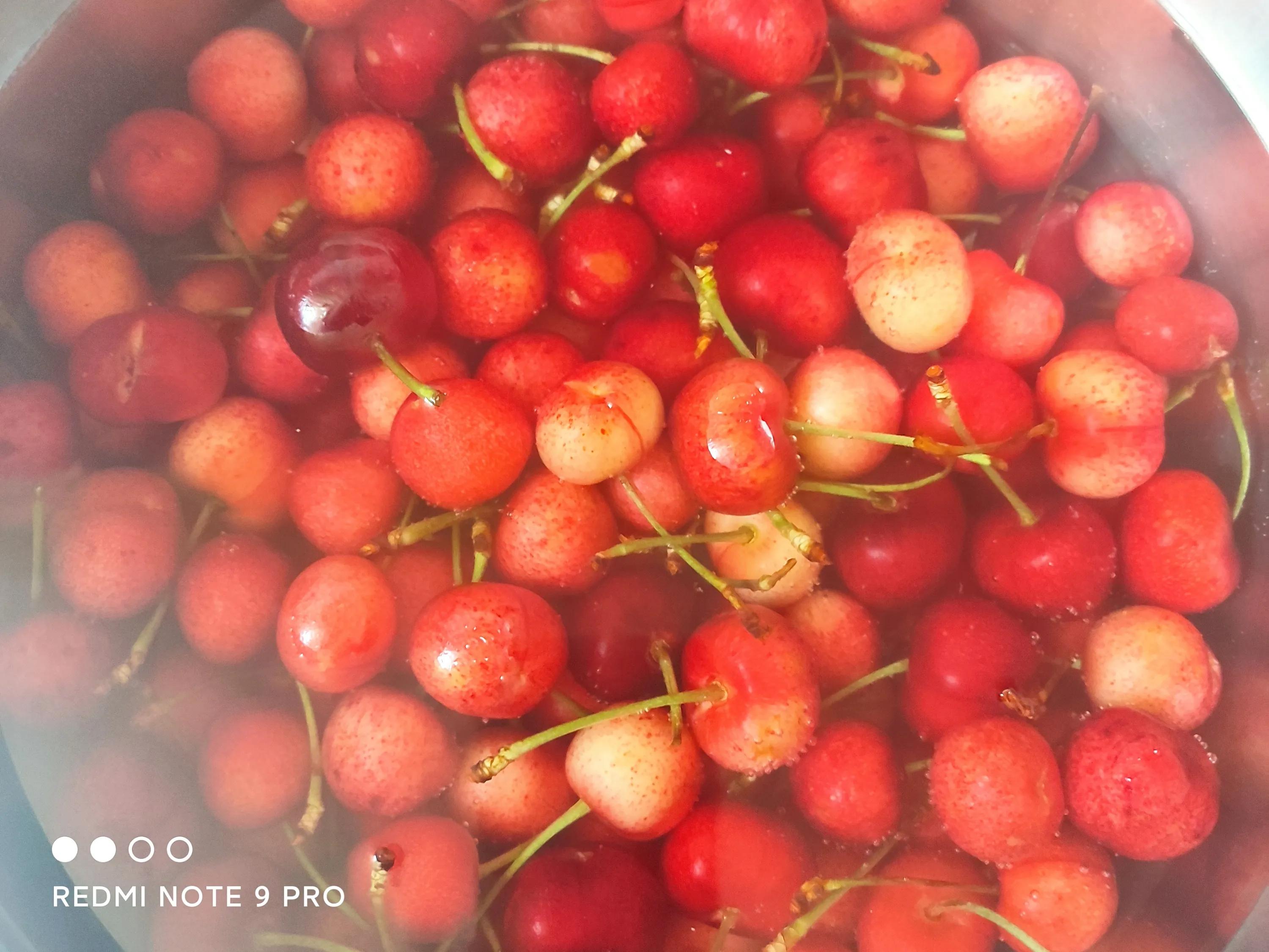 樱桃真的有虫子吗,所有的大樱桃里都有虫子吗