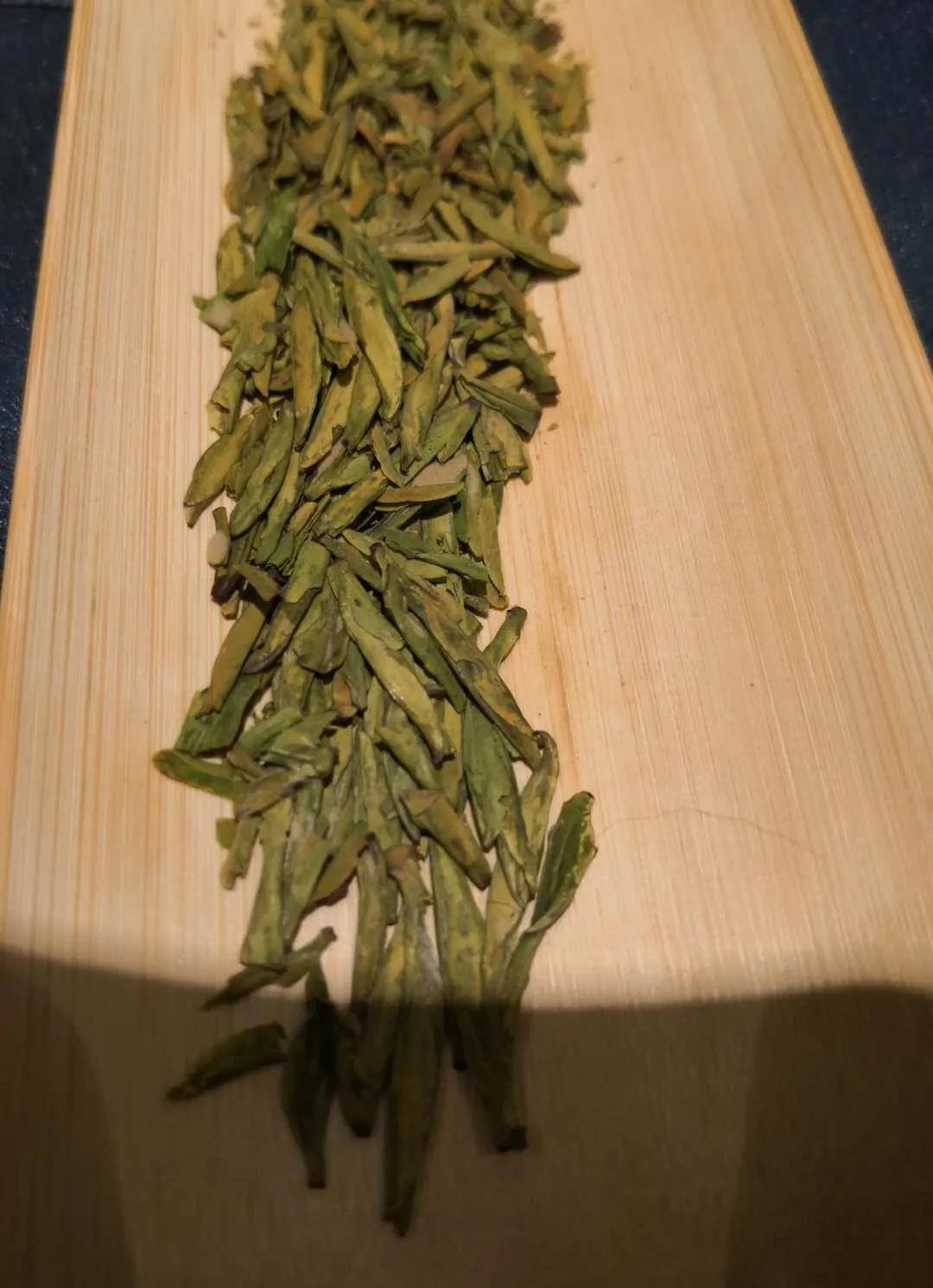 如何挑选西湖龙井茶,西湖龙井茶多少一斤