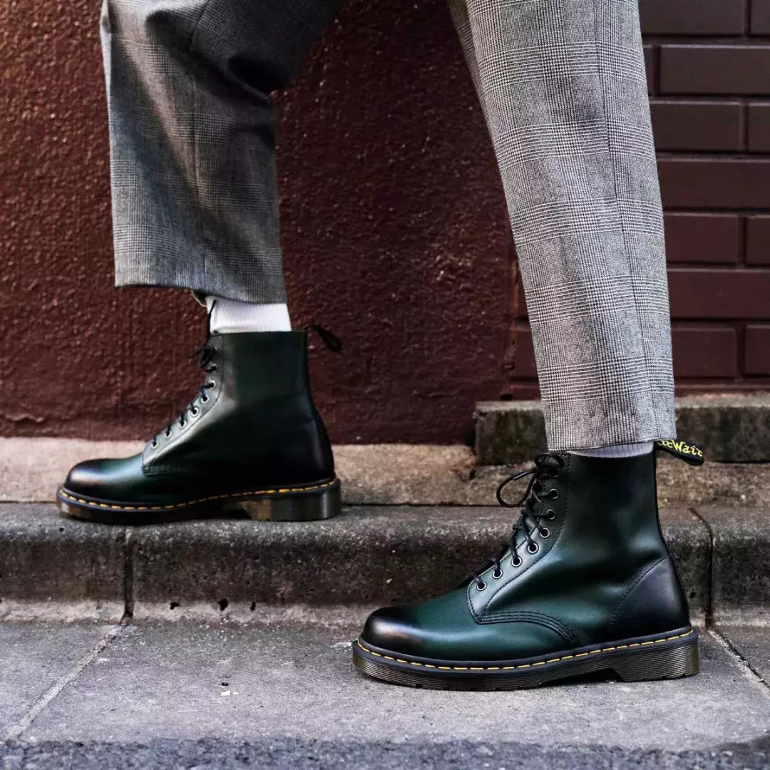 国产马丁靴品牌,马丁靴踢不烂是什么牌子