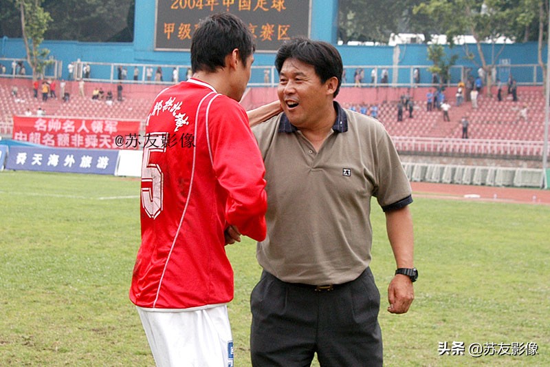 中国足球原教练迟尚斌,江苏舜天主帅离队