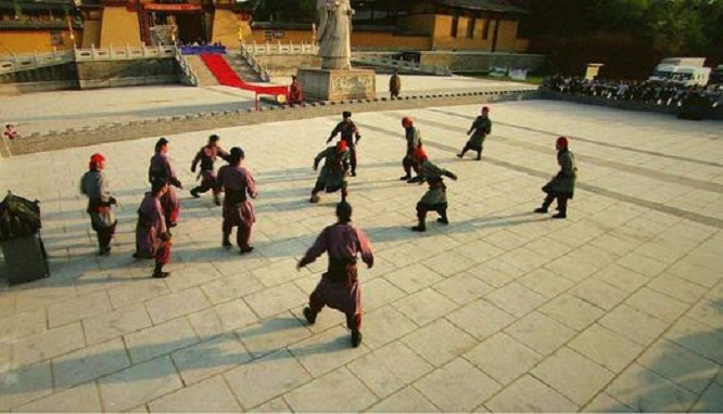 足球介绍足球的起源与发展历程,足球发明的起源