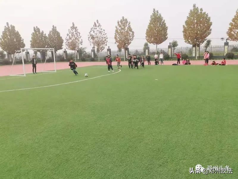 邓州特色教育学校,喜报教育部特色足球示范校