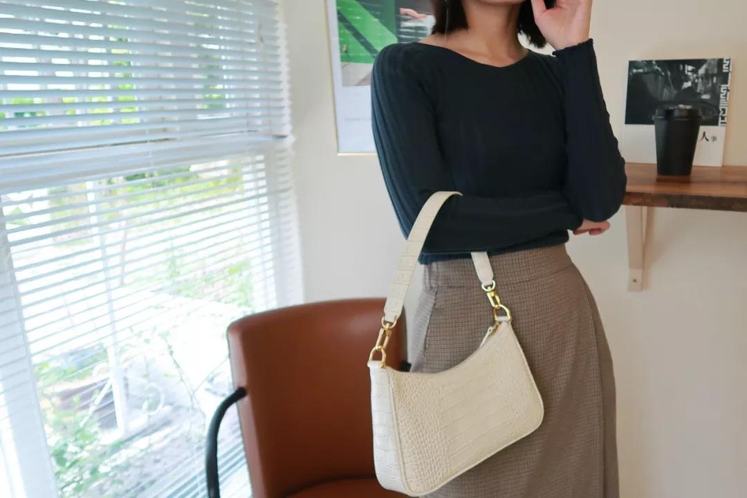 好穿的小个子玛丽珍鞋子店铺推荐,玛丽珍鞋适合什么包