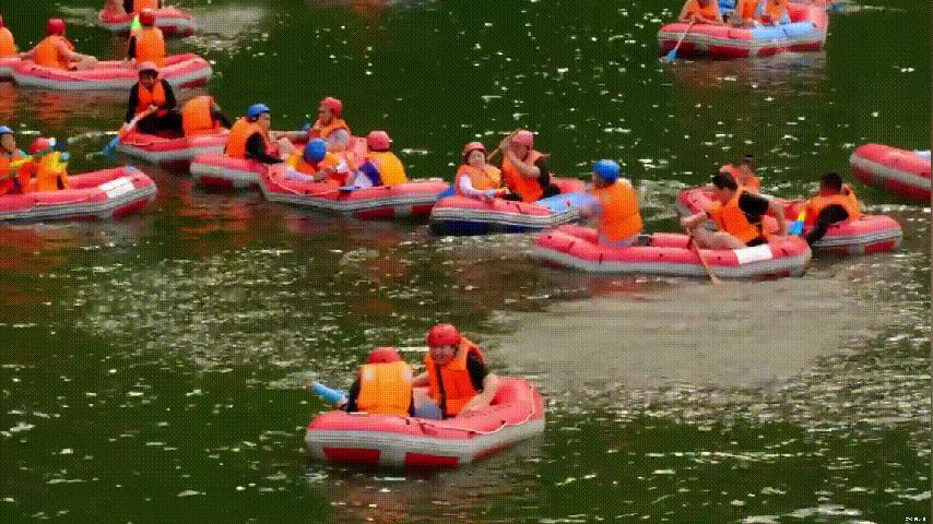 哎呀呀，门票免费，漂流免费，还赠送儿童绘本？傍水崖要干啥