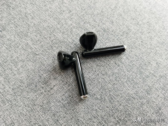 华为freebuds4e和苹果airpods2怎么选,redmibuds3和airpods2代对比