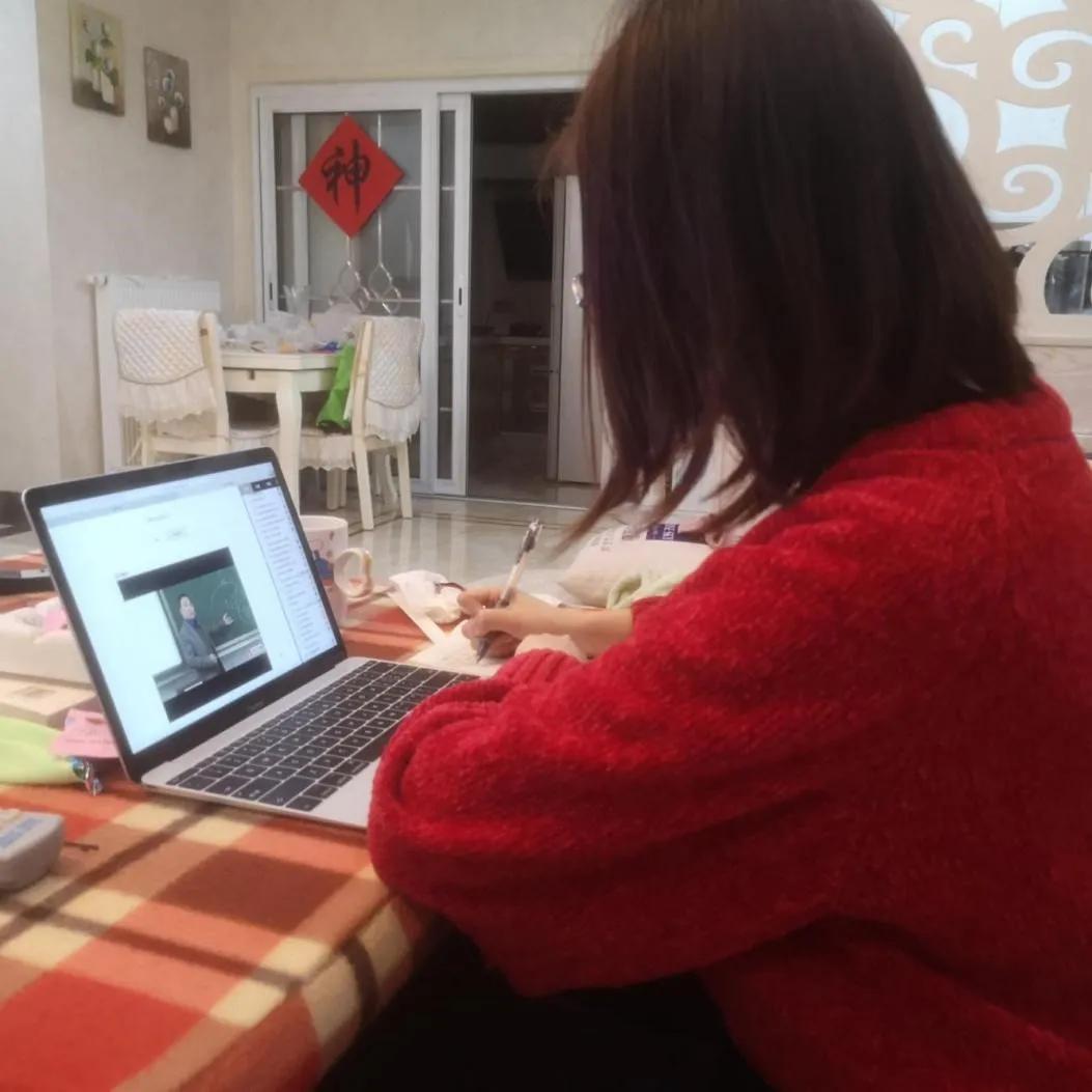 停课不停学成长不停歇图片,停课不停学成长不延期