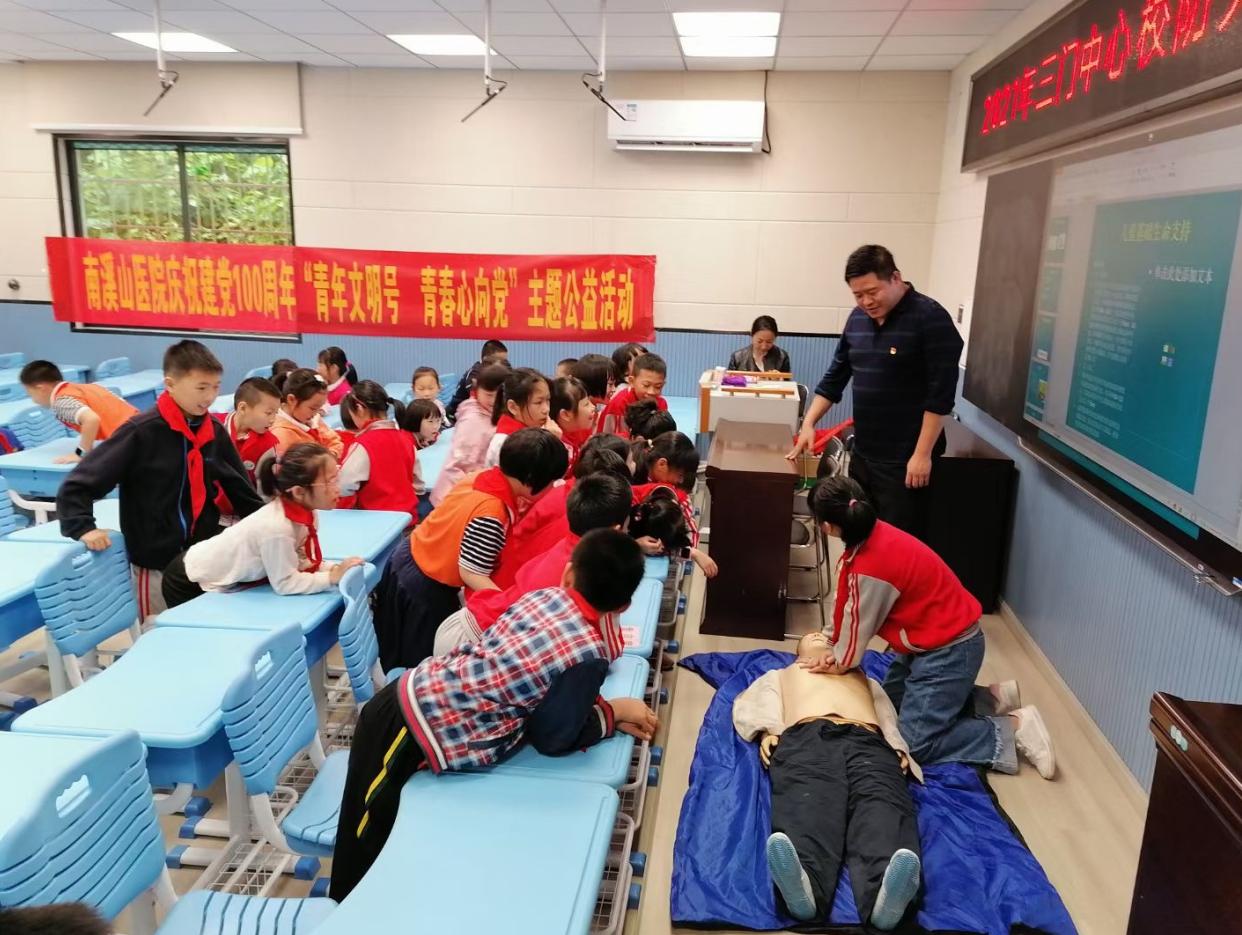 一天十几台手术23个病人出院,医生一天11台手术