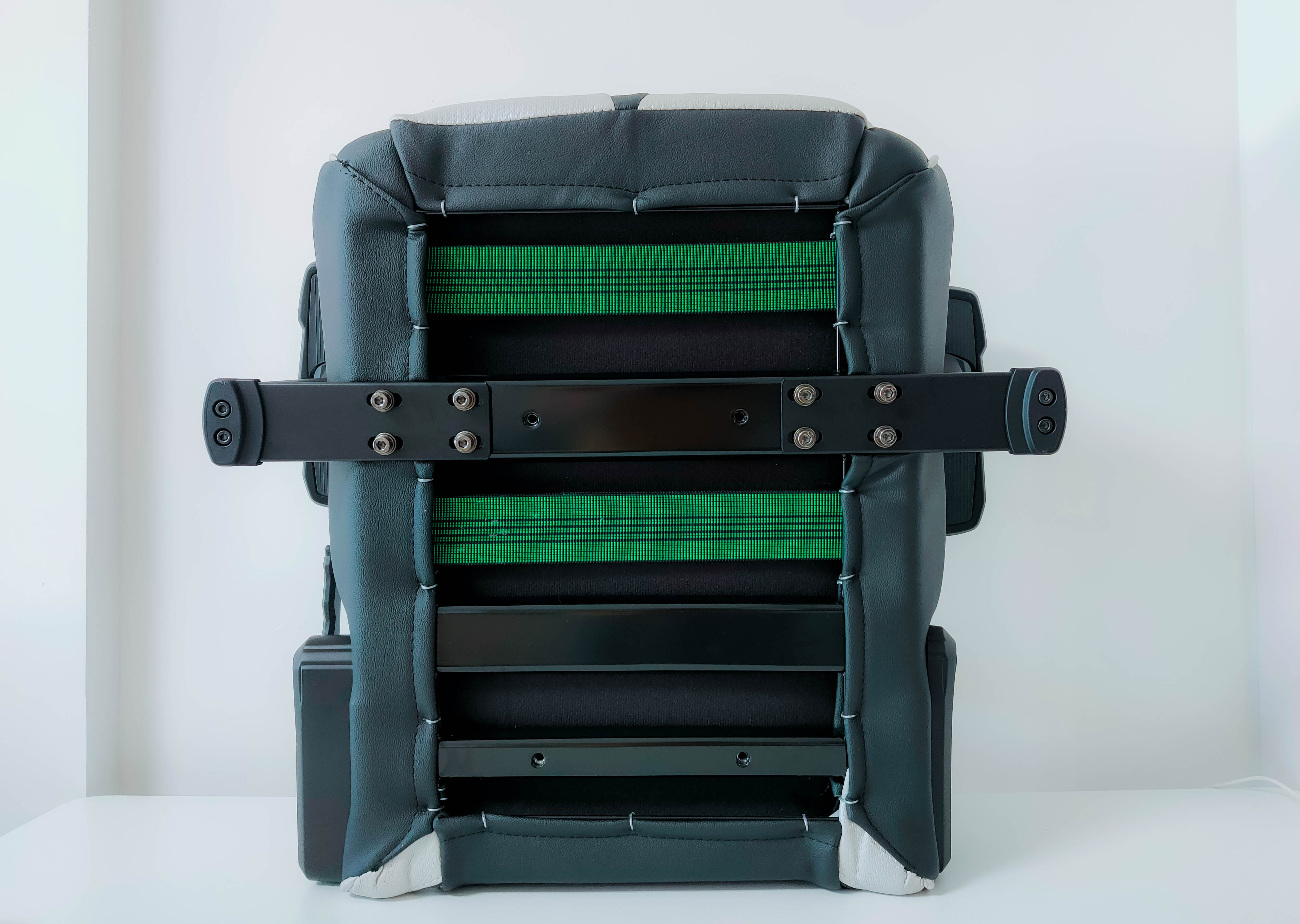 与高达、蝙蝠侠组队，ikbc机械键盘+安德斯特电竞椅套装评测