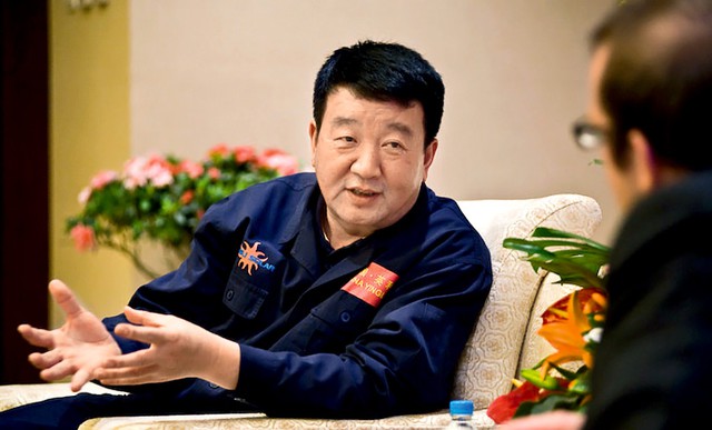 引领英利决战全球