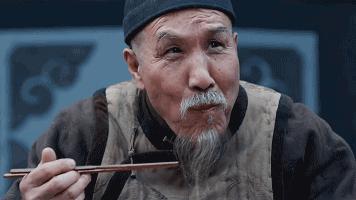 蹲不下是哪些肌肉群的问题,双腿并拢蹲不下去是太胖了吗