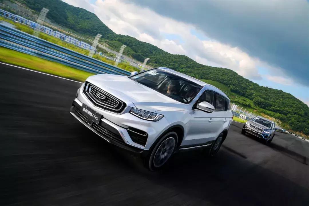 博越pro全民k歌能用手机唱歌吗,博越pro是全系都可以k歌吗