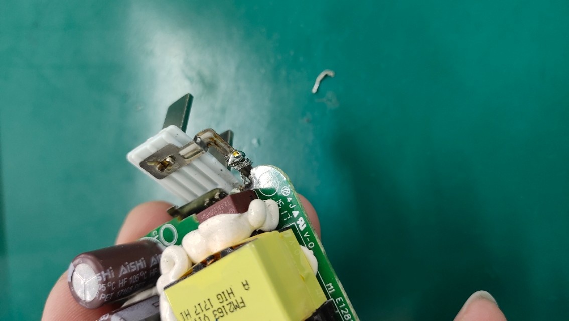 vivo充电器坏了如何修复,vivo充电器坏了修复