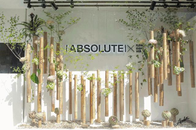 在花园里和鲜花为伴,在花店与鲜花为伴