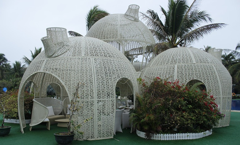 广州自驾去三亚旅游攻略,三亚自驾去新疆旅游攻略