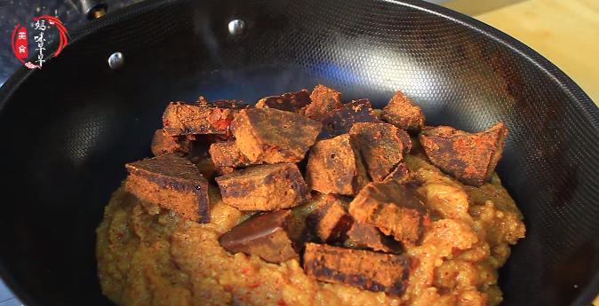 冬天女性手脚冰凉就喝它每天一杯,冬天早上起来喝一杯什么可以驱寒