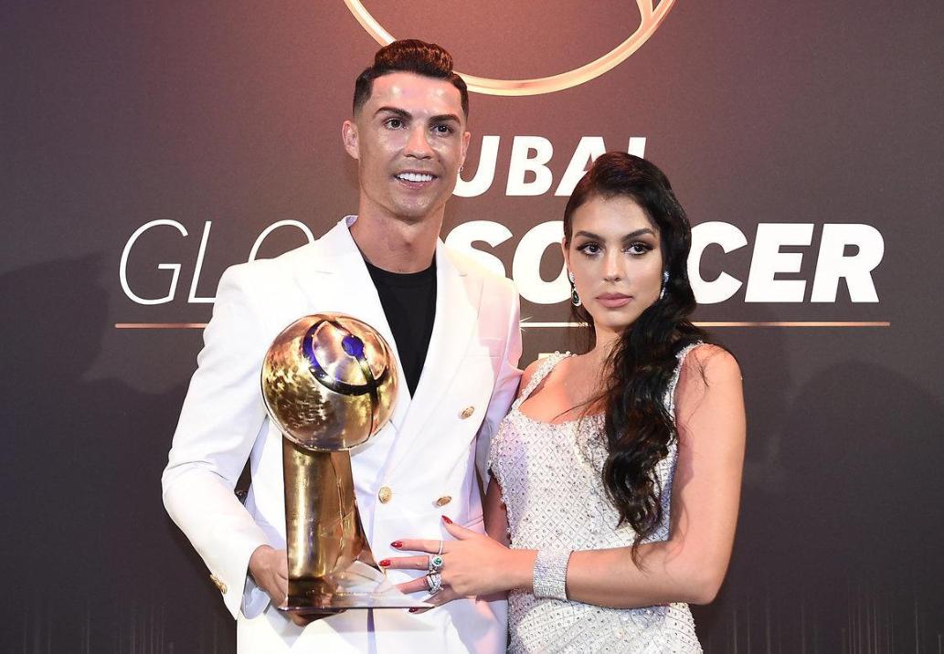 足坛前三人梅西c罗内马尔,足坛最强前锋皇马巨星梅西c罗