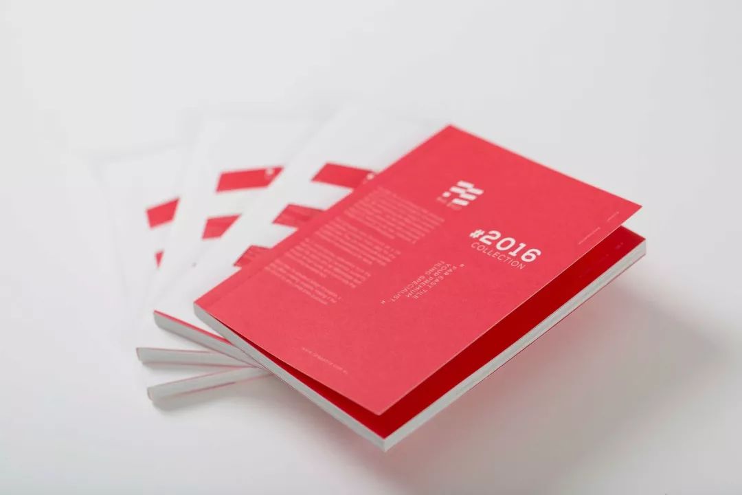 公司画册封面简单大气,红色画册封面手绘简约大气