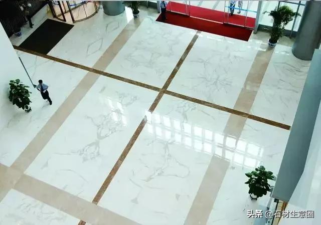 岩板选择卡拉拉塔白还是鱼肚白,卡拉拉白通体大理石