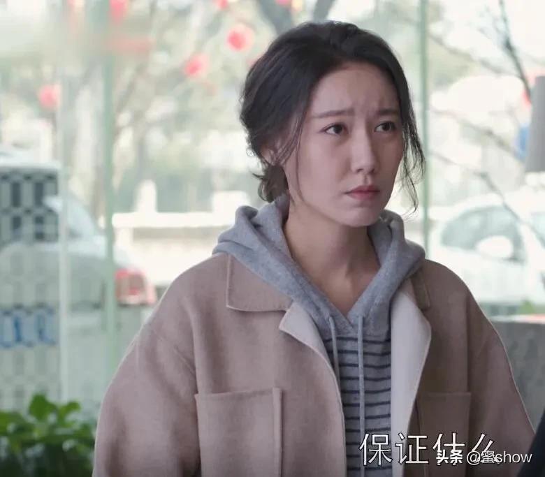 气质穿搭职场简约,陈数职场穿衣搭配