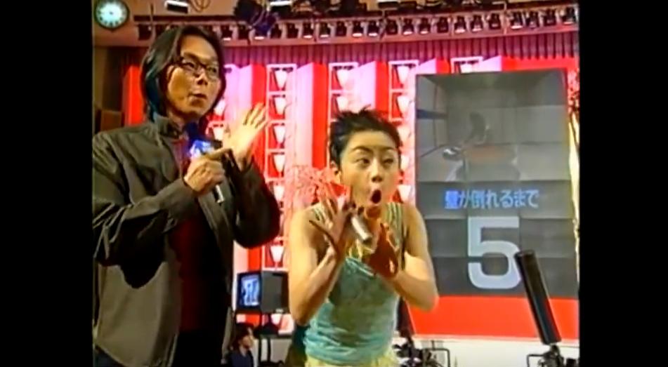 日本变态真人秀：全裸被监禁1年3个月，生活全被直播