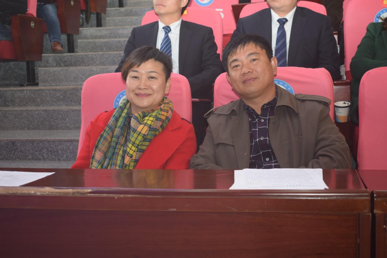 勇立潮头竞风流——记湖南省新邵县思源实验学校陈竞赛