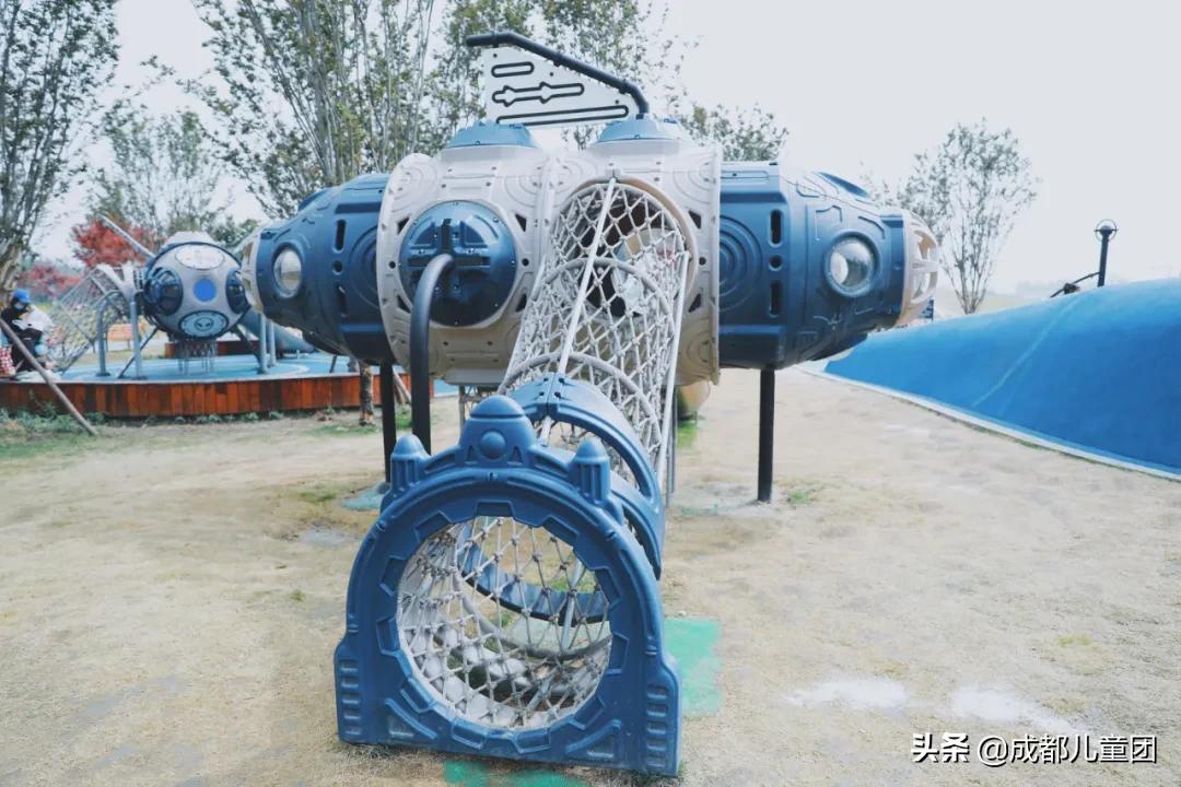 空港花田和空港体育公园哪个好,空港运动公园看飞机攻略