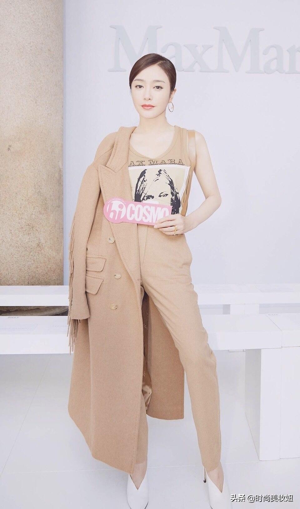 大衣高级感秦岚减龄20岁,秦岚驼色大衣穿出女总裁气魄