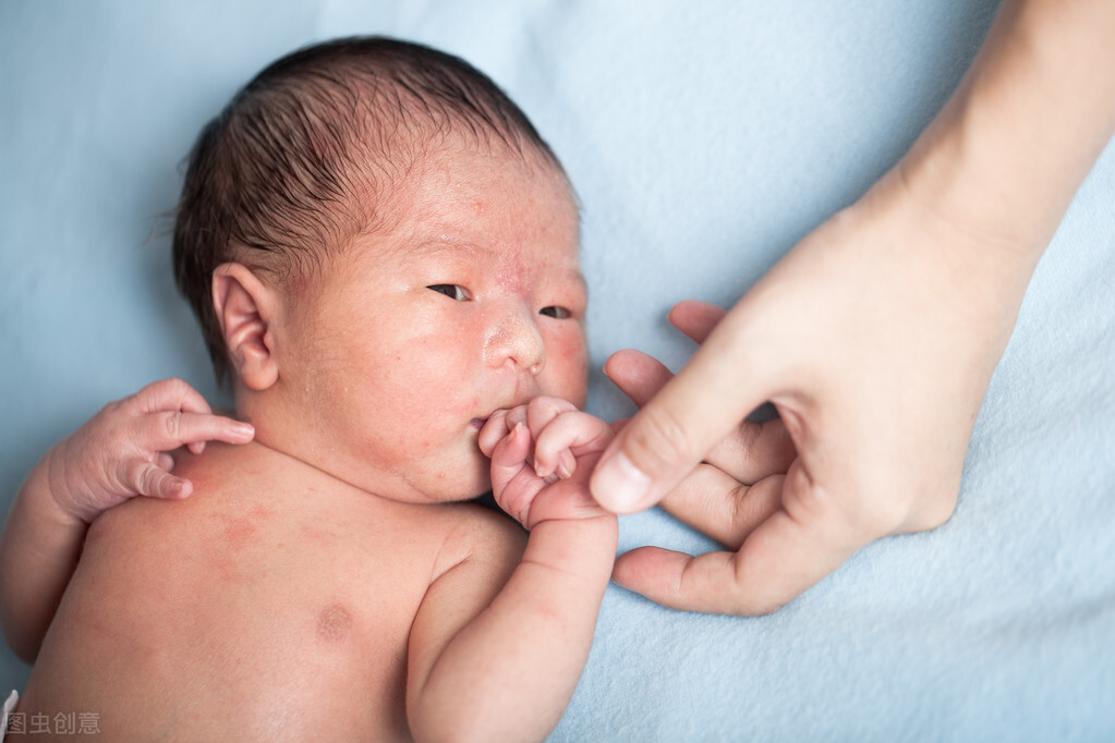 夏季坐月子注意这几点,夏季坐月子的4大注意事项