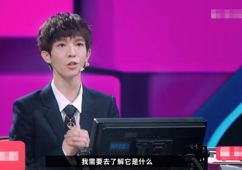 郭敬明和李成儒的battle,李诚儒点评郭敬明电影