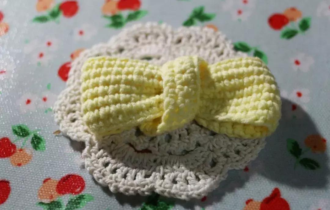 头绳皮筋蝴蝶结打结方法图解,女士领结丝带蝴蝶结的打法图解