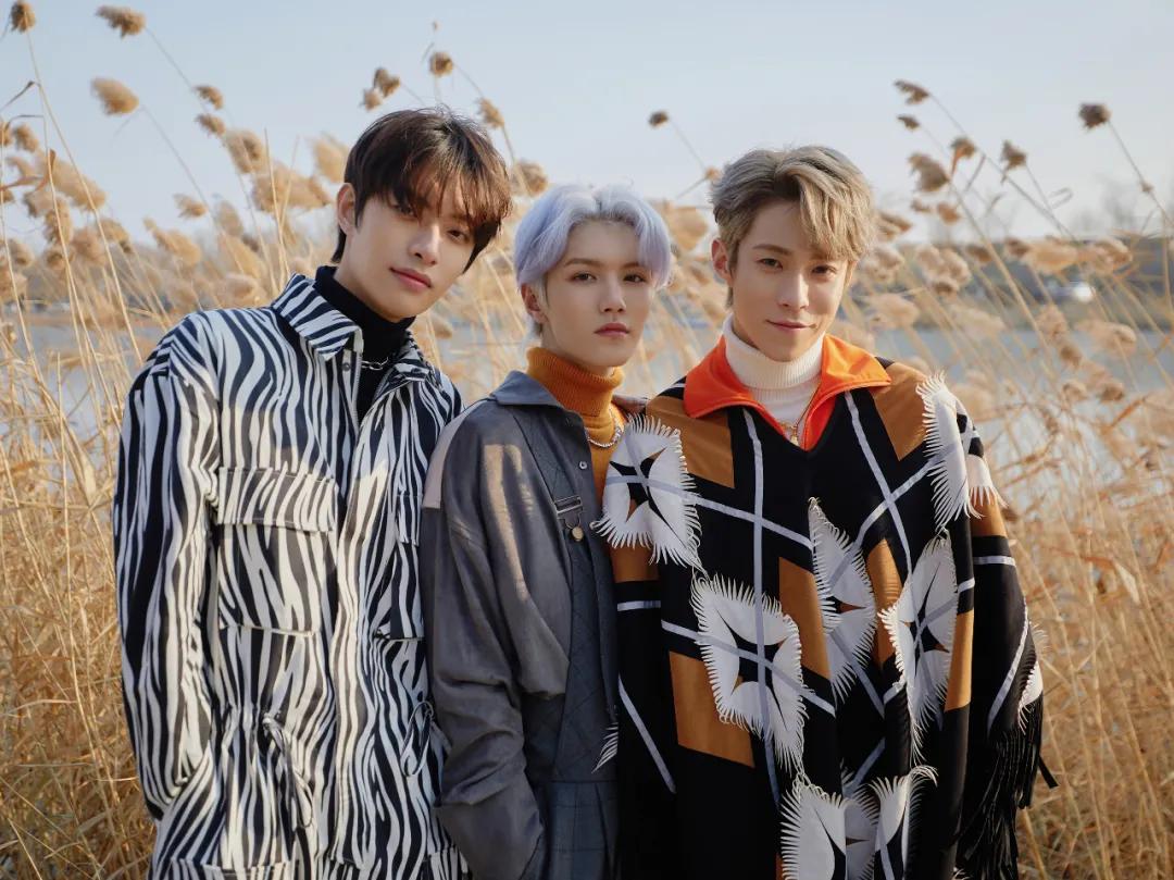 oner展示一下什么叫成年男团,成年男团oner三个野路子的人