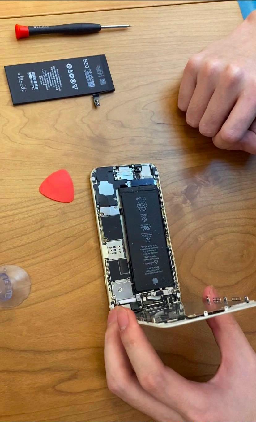 华严苛苹果11电池评测,苹果6换什么牌子的大容量电池好