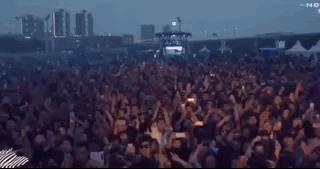 “我还没见过有那个城市的春天，能比武汉还美！”